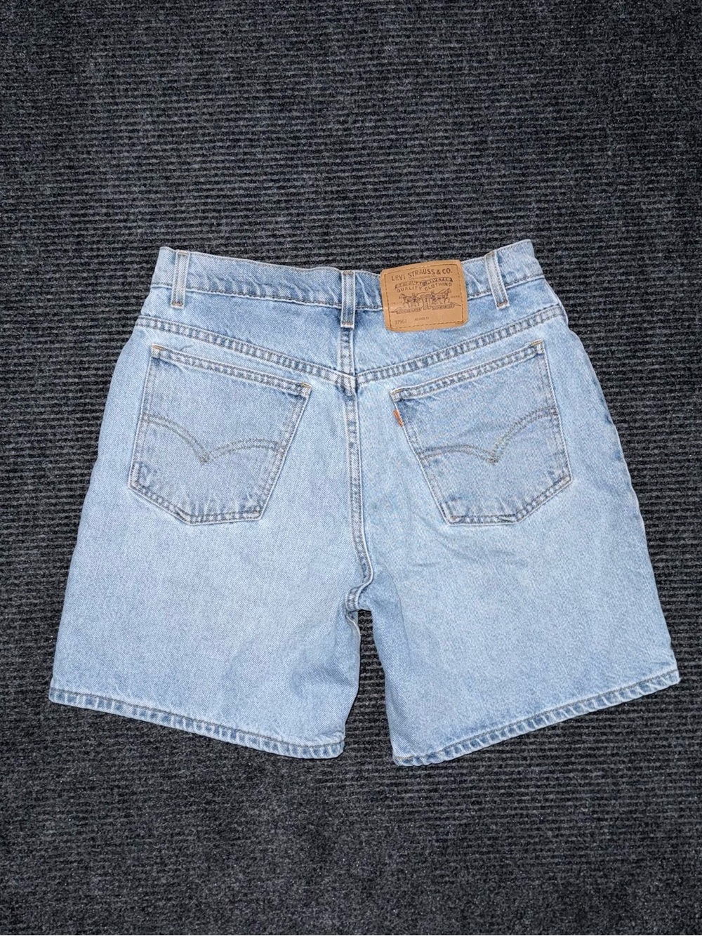 Vintage 90s Levi’s 967 Relaxed Fit Orange Tab Denim Shorts Women’s 11 / 29 Jorts